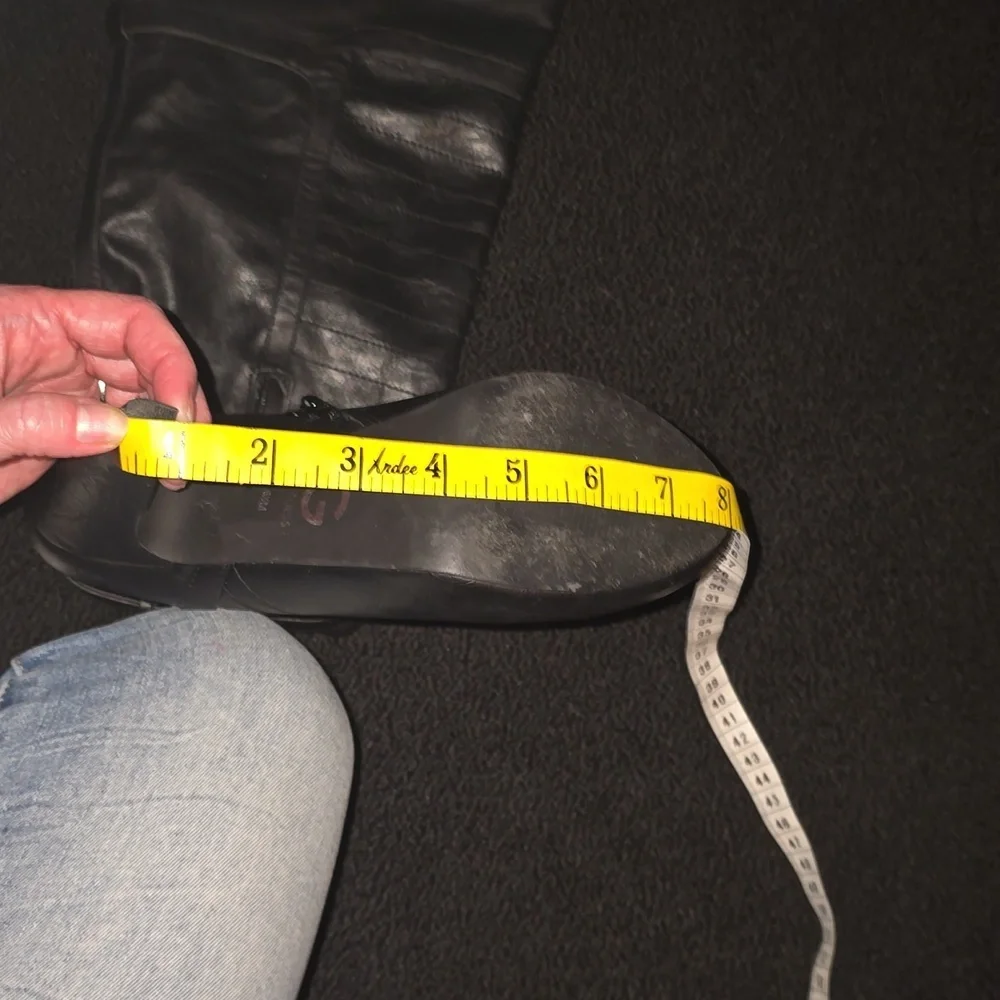 Guess boots